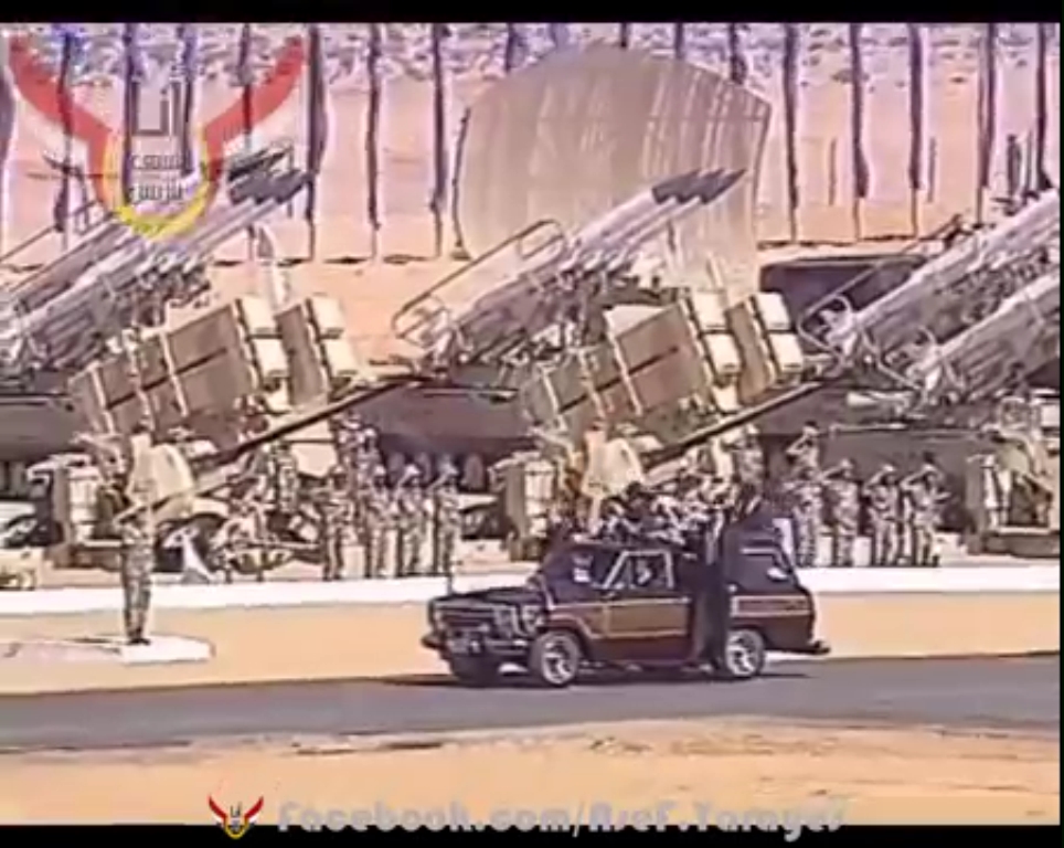 حصرياً الرئيس مبارك في اضخم عرض عسكري بالشرق الأوسط[(008430)2017-06-29-15-31-07].JPG
