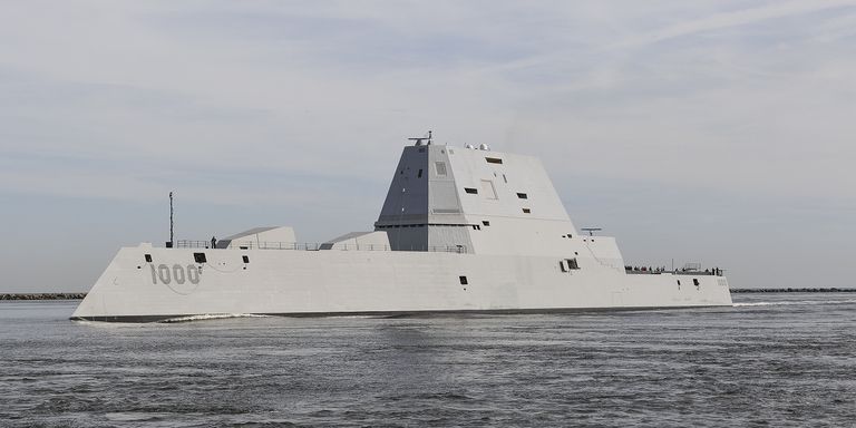 the-guided-missile-destroyer-uss-zumwalt-transits-naval-news-photo-617975086-1546278853.jpg